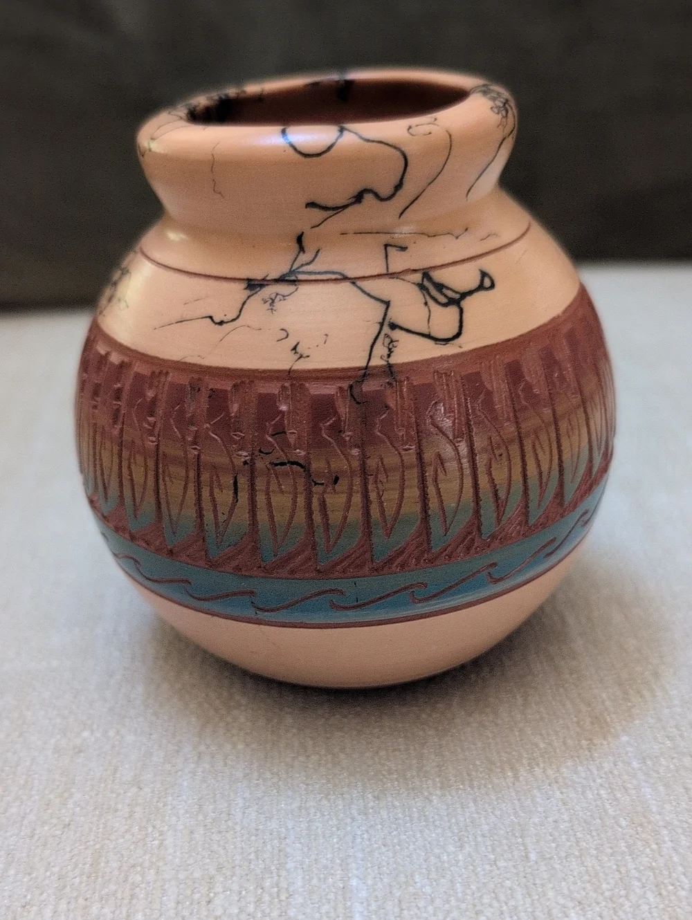 Handcrafted Southwestern Terracotta Horsehair Pottery Vase Jar Navajo Signed - Picture 2 of 7